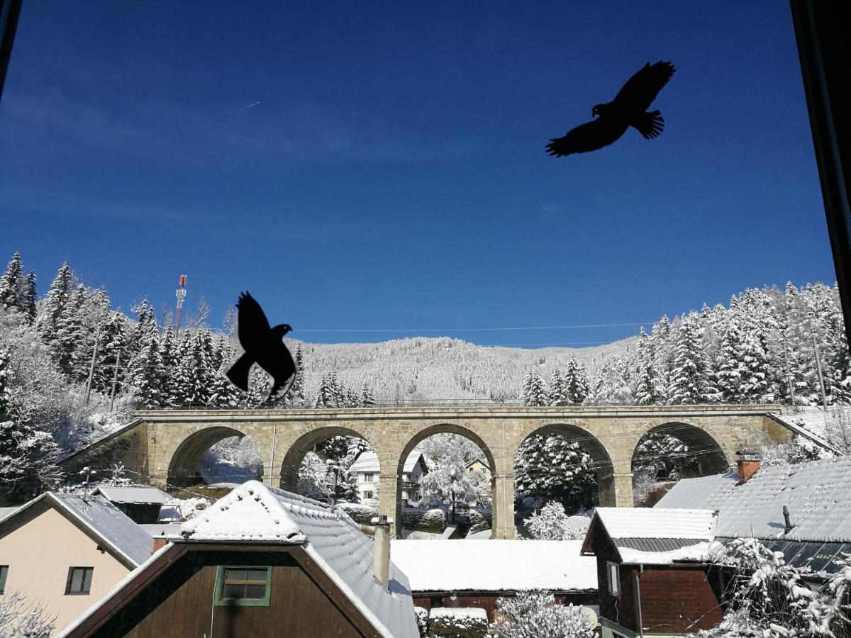 Fruehstueckspension Gasthof Gesslbauer Hotel Steinhaus am Semmering Luaran gambar