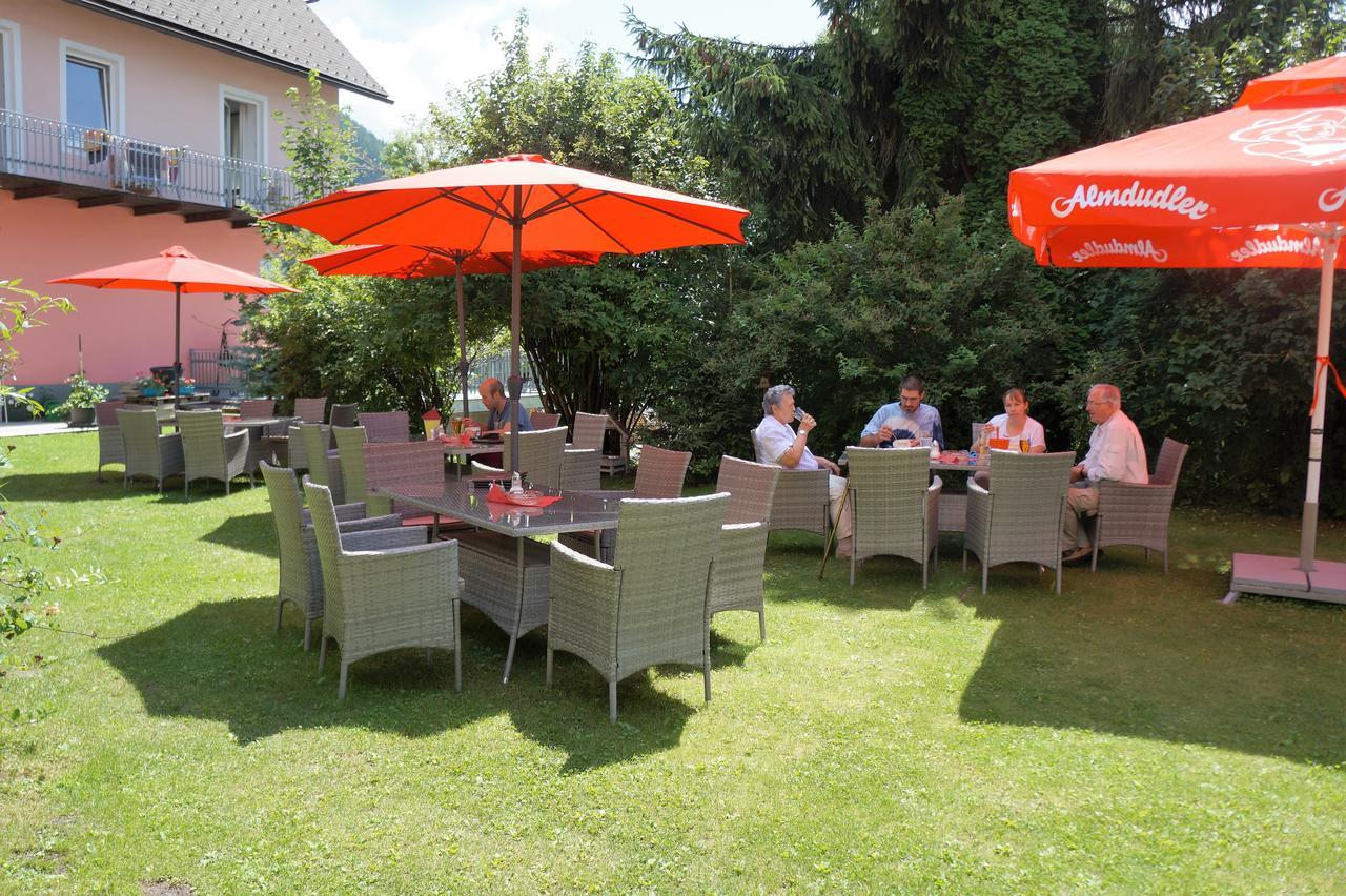 Fruehstueckspension Gasthof Gesslbauer Hotel Steinhaus am Semmering Luaran gambar