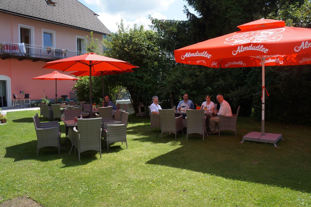 Fruehstueckspension Gasthof Gesslbauer Hotel Steinhaus am Semmering Luaran gambar